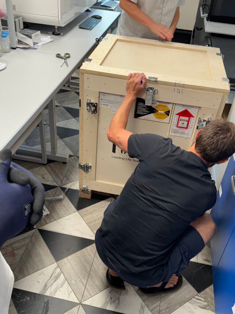 profesionalni manipulace s nabytkem